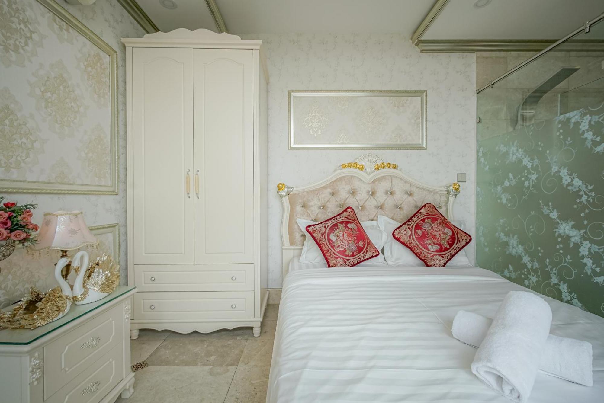 Ben Thanh - Luxury Serviced Apartments Хошимін Екстер'єр фото
